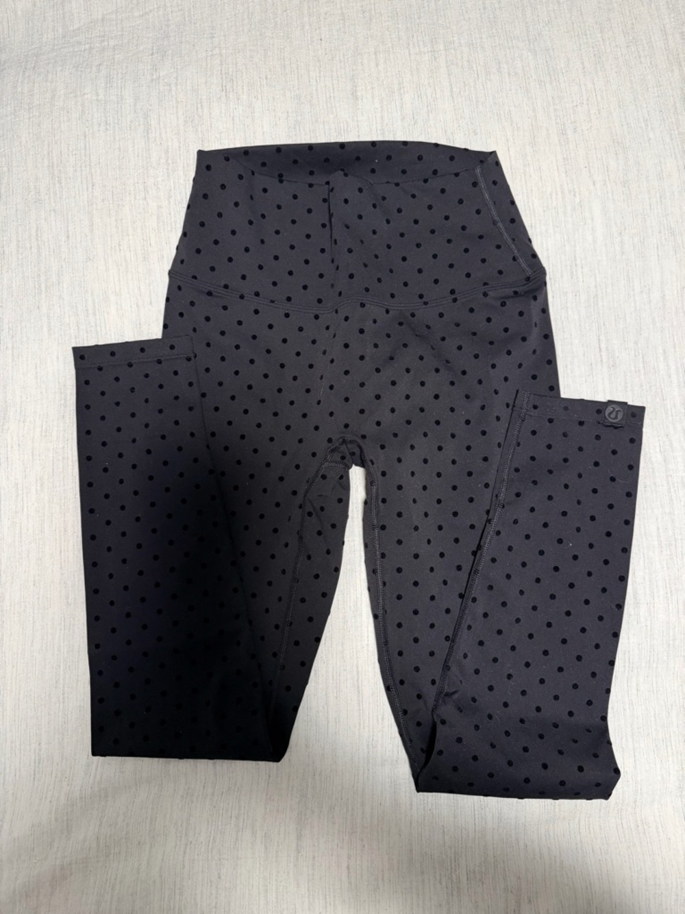 Lululemon Align 25” Polka Dot Flocked Leggings Size 4 NWOT